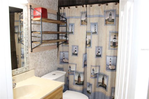Condo in Daytona Beach, Florida, 2 bedrooms  № 1393221 - photo 13