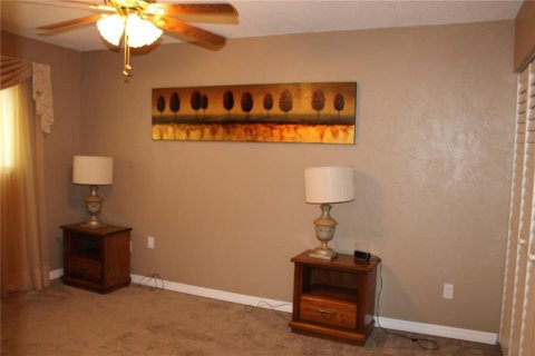 Condo in Daytona Beach, Florida, 2 bedrooms  № 1393221 - photo 9