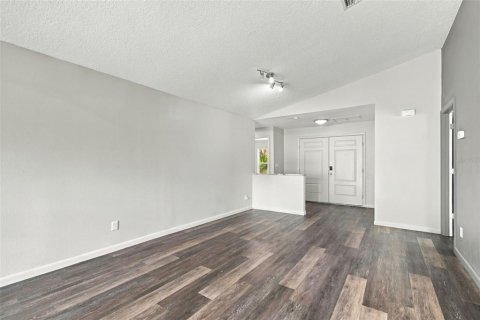 Villa ou maison à vendre à Saint Petersburg, Floride: 3 chambres, 126.16 m2 № 2399453 - photo 12