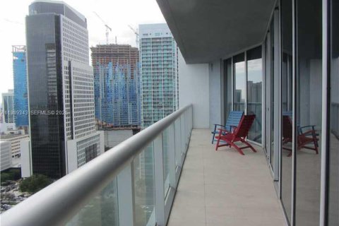 Condo in Miami, Florida, 3 bedrooms № 2243202 - photo 8