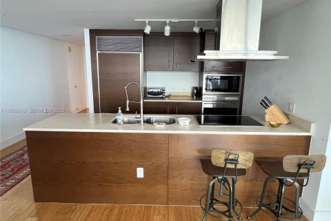 Condo in Miami, Florida, 3 bedrooms № 2243202 - photo 12