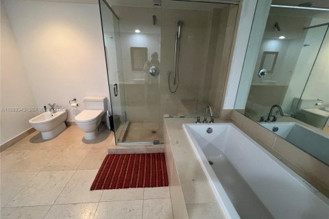 Condo in Miami, Florida, 3 bedrooms № 2243202 - photo 27