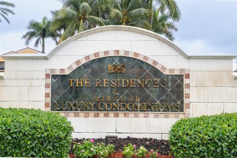Condo in Miramar, Florida, 2 bedrooms  № 1481531 - photo 24