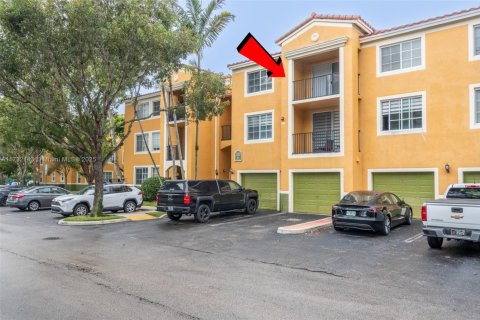 Condo in Miramar, Florida, 2 bedrooms  № 1481531 - photo 2