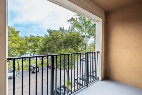 Condo in Miramar, Florida, 2 bedrooms  № 1481531 - photo 10
