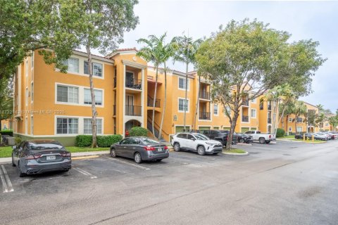 Condo in Miramar, Florida, 2 bedrooms  № 1481531 - photo 16