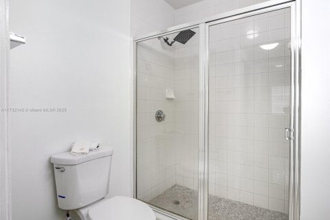 Condo in Miramar, Florida, 2 bedrooms  № 1481531 - photo 28