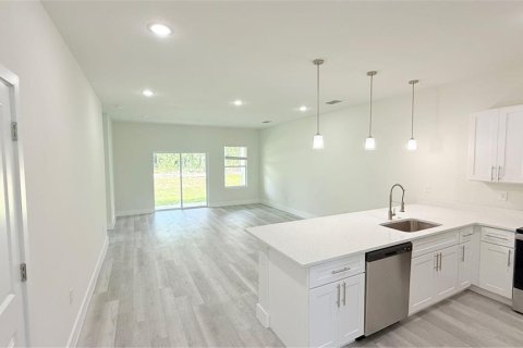 Duplex in Ocala, Florida 6 bedrooms, 247.31 sq.m. № 2381149 - photo 3