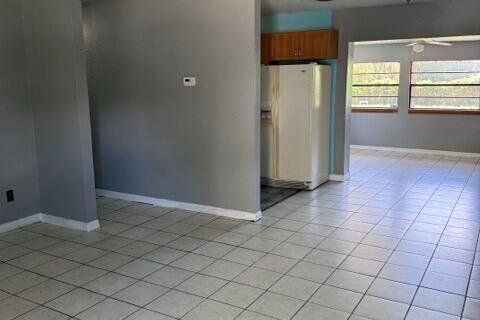 House in Vero Beach, Florida 2 bedrooms, 86.96 sq.m. № 2083294 - photo 14