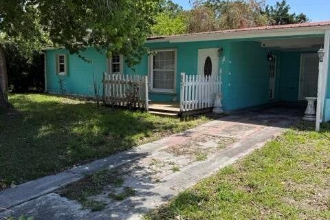 House in Vero Beach, Florida 2 bedrooms, 86.96 sq.m. № 2083294 - photo 3