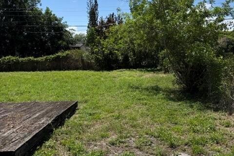 House in Vero Beach, Florida 2 bedrooms, 86.96 sq.m. № 2083294 - photo 17