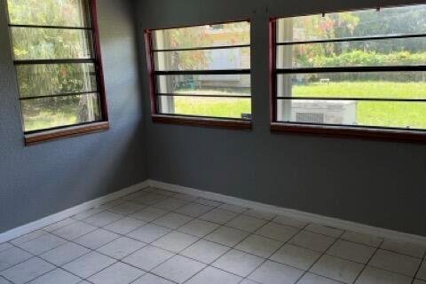 House in Vero Beach, Florida 2 bedrooms, 86.96 sq.m. № 2083294 - photo 5