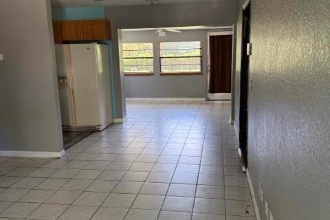 House in Vero Beach, Florida 2 bedrooms, 86.96 sq.m. № 2083294 - photo 15