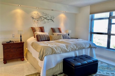 Купить кондоминиум в Авентура, Флорида 2 спальни, 126.44м2, № 1986787 - фото 11