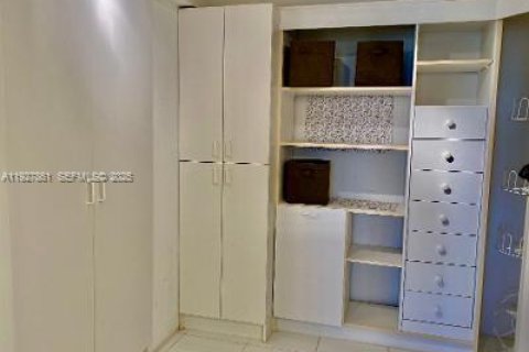 Купить кондоминиум в Авентура, Флорида 2 спальни, 126.44м2, № 1986787 - фото 18