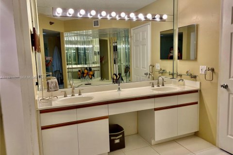 Купить кондоминиум в Авентура, Флорида 2 спальни, 126.44м2, № 1986787 - фото 15