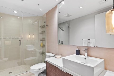 Copropriété à louer à Miami, Floride: 2 chambres, 95.04 m2 № 1938853 - photo 15