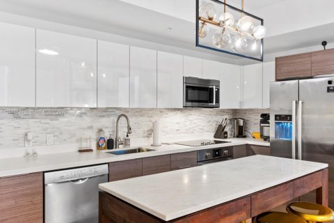 Copropriété à louer à Miami, Floride: 2 chambres, 95.04 m2 № 1938853 - photo 8