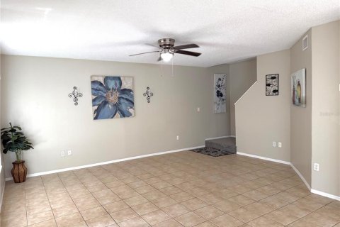 Townhouse in Brandon, Florida 3 bedrooms, 126.72 sq.m. № 2092188 - photo 7