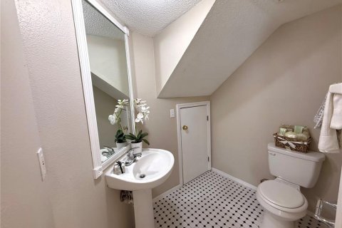 Townhouse in Brandon, Florida 3 bedrooms, 126.72 sq.m. № 2092188 - photo 16