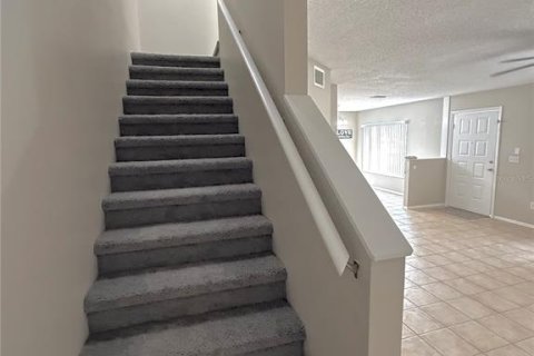 Townhouse in Brandon, Florida 3 bedrooms, 126.72 sq.m. № 2092188 - photo 18