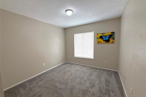 Townhouse in Brandon, Florida 3 bedrooms, 126.72 sq.m. № 2092188 - photo 23