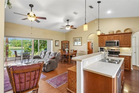 Villa ou maison à vendre à Umatilla, Floride: 2 chambres, 142.88 m2 № 2338858 - photo 9