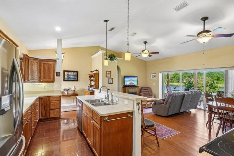 Villa ou maison à vendre à Umatilla, Floride: 2 chambres, 142.88 m2 № 2338858 - photo 12