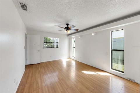Casa en venta en Saint Petersburg, Florida, 3 dormitorios, 187.11 m2 № 1644716 - foto 15