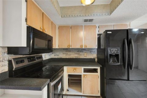 Casa en venta en Saint Petersburg, Florida, 3 dormitorios, 187.11 m2 № 1644716 - foto 9