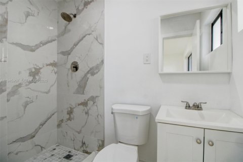 Купить виллу или дом в Форт-Лодердейл, Флорида 4 спальни, 118.91м2, № 2002539 - фото 16