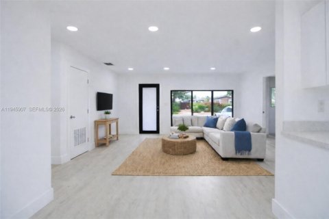 Купить виллу или дом в Форт-Лодердейл, Флорида 4 спальни, 118.91м2, № 2002539 - фото 1