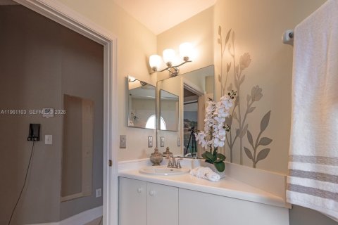 Купить виллу или дом в Корал-Спрингс, Флорида 3 спальни, № 2030469 - фото 20