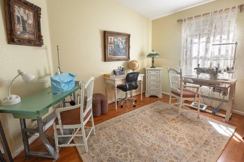 Купить виллу или дом в Корал-Спрингс, Флорида 3 спальни, № 2030469 - фото 17