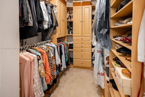 Купить виллу или дом в Корал-Спрингс, Флорида 3 спальни, № 2030469 - фото 16