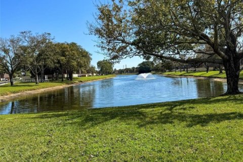 Touwnhouse à vendre à West Palm Beach, Floride: 2 chambres, 114.83 m2 № 1985287 - photo 20