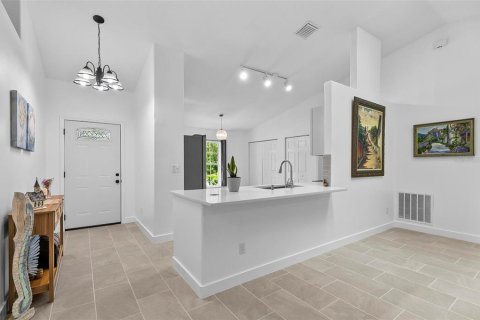 Villa ou maison à vendre à Palm Coast, Floride: 4 chambres, 174.01 m2 № 1845415 - photo 16