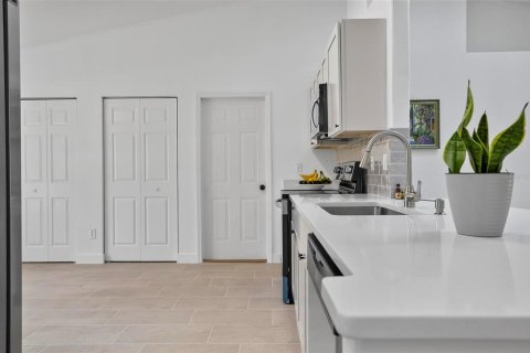 Villa ou maison à vendre à Palm Coast, Floride: 4 chambres, 174.01 m2 № 1845415 - photo 26