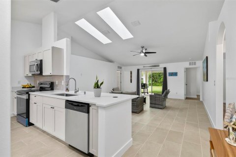 Villa ou maison à vendre à Palm Coast, Floride: 4 chambres, 174.01 m2 № 1845415 - photo 15