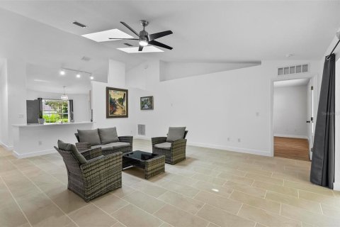 Villa ou maison à vendre à Palm Coast, Floride: 4 chambres, 174.01 m2 № 1845415 - photo 20