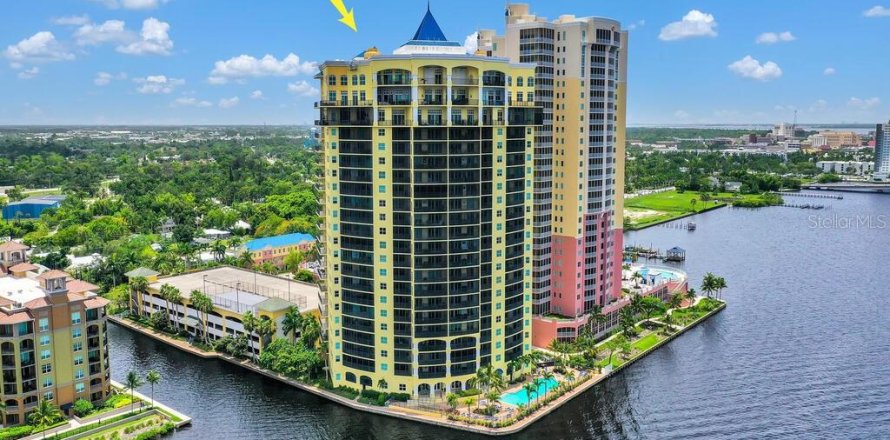 Condo in Fort Myers, Florida, 3 bedrooms  № 1855900