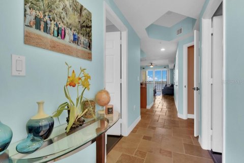 Condo in Fort Myers, Florida, 3 bedrooms  № 1855900 - photo 5
