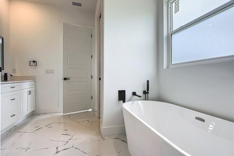 Casa en venta en Plant City, Florida, 4 dormitorios, 242.2 m2 № 2223805 - foto 21