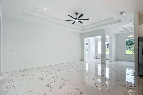 Casa en venta en Plant City, Florida, 4 dormitorios, 242.2 m2 № 2223805 - foto 12