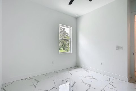 Casa en venta en Plant City, Florida, 4 dormitorios, 242.2 m2 № 2223805 - foto 27
