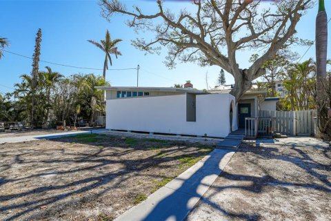 Casa en venta en Sarasota, Florida, 3 dormitorios, 206.15 m2 № 1528826 - foto 1