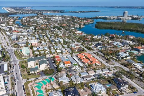 Casa en venta en Sarasota, Florida, 3 dormitorios, 206.15 m2 № 1528826 - foto 2