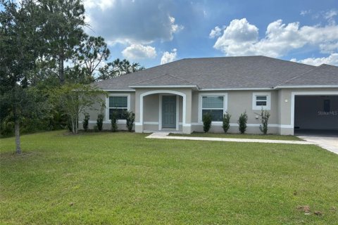 House in Palm Coast, Florida 4 bedrooms, 189.89 sq.m. № 2339000 - photo 2