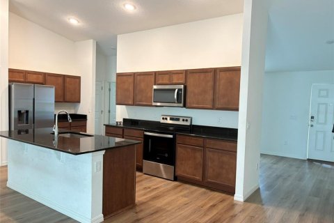 House in Palm Coast, Florida 4 bedrooms, 189.89 sq.m. № 2339000 - photo 5