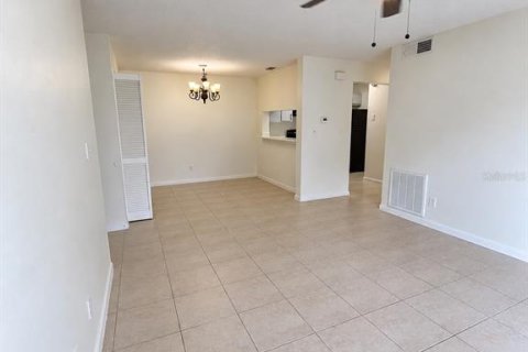 Appartement à louer à Orlando, Floride: 2 chambres, 86.77 m2 № 2404731 - photo 17